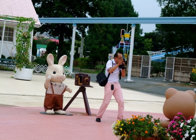 ウサギのカメラマン