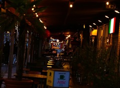 寒い日のテラス席