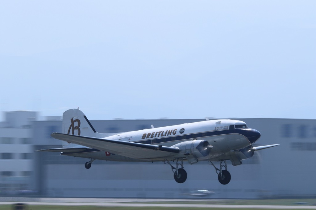 ＤＣ-３ブライトリング   阿蘇熊本空港(１)