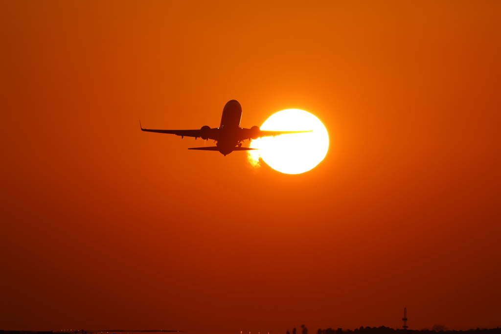 Setting sun Jetstar Airways