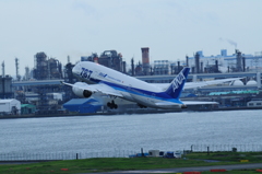 787 羽田にて