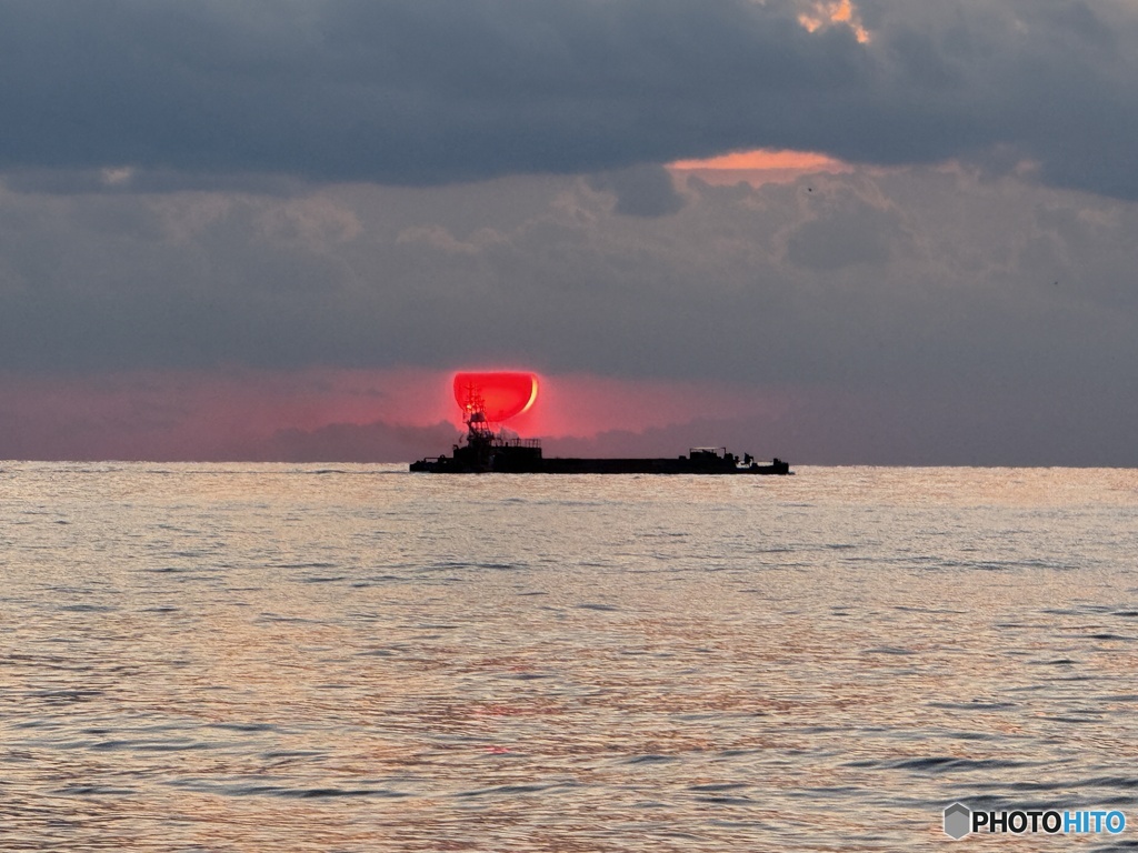 船上の夕暮れ