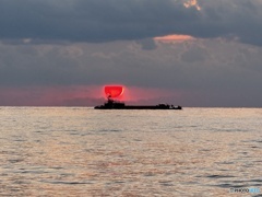 船上の夕暮れ