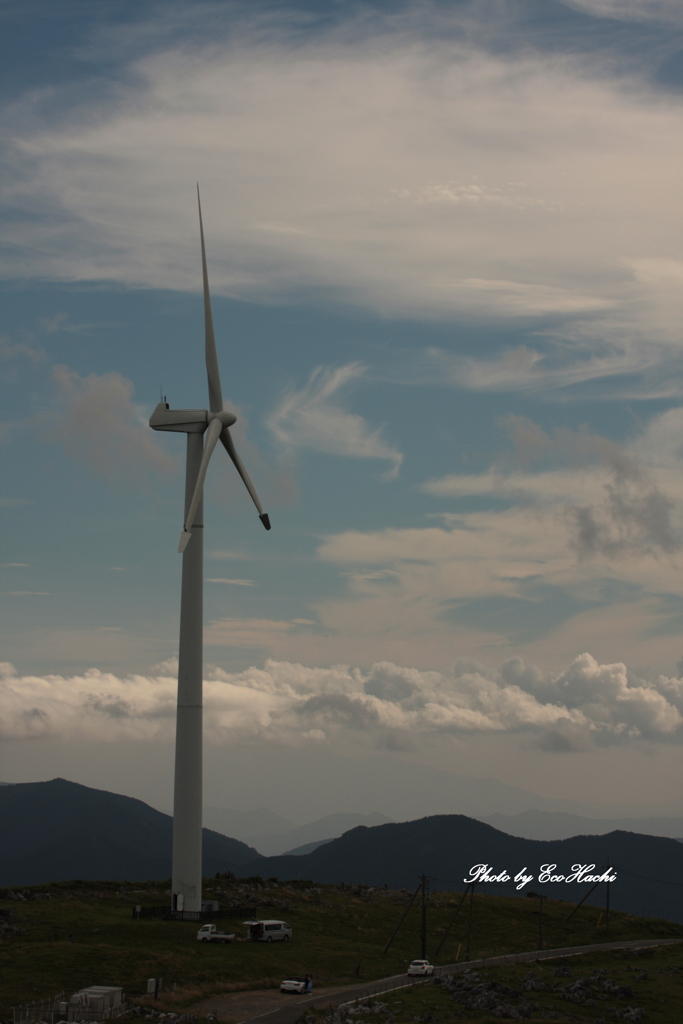 山の上定番の風力発電