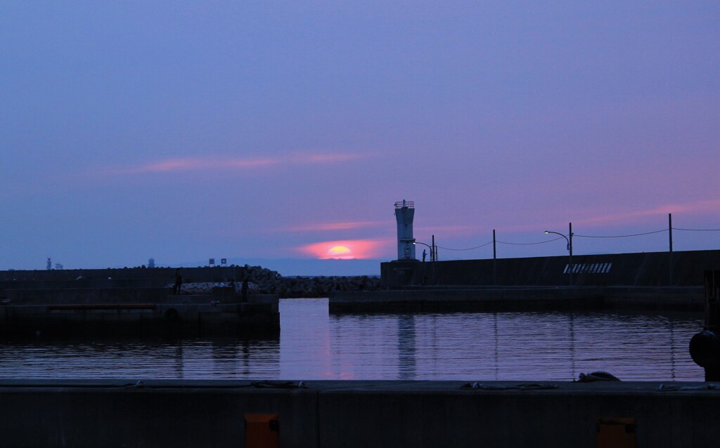 漁港の夕日
