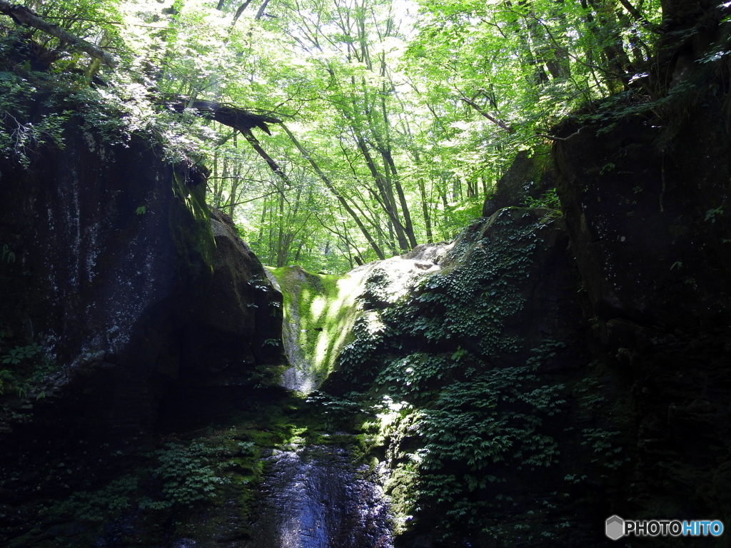おしらじの滝