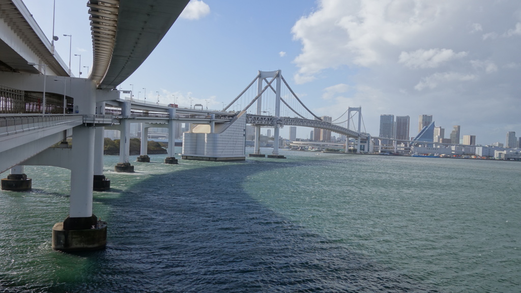 レインボーブリッジ。