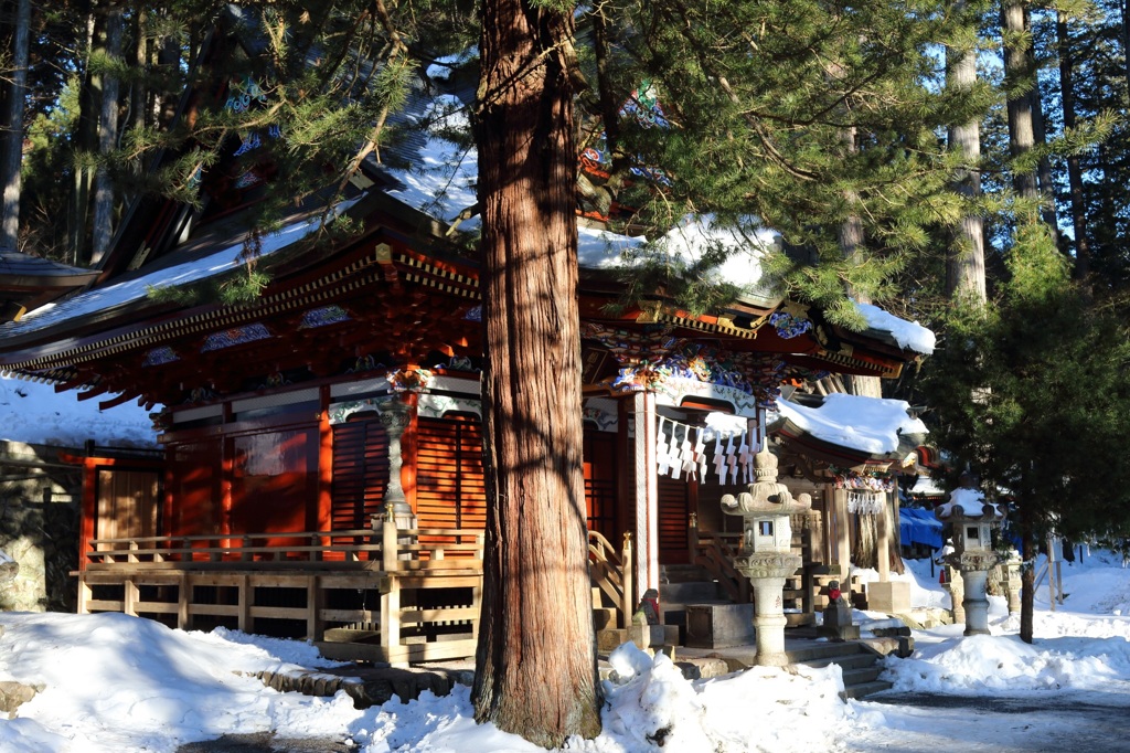 三峰神社内の国常立神社