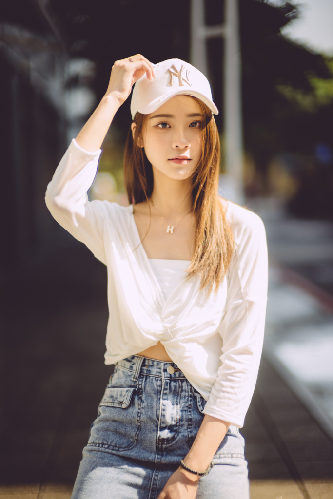 L1360443