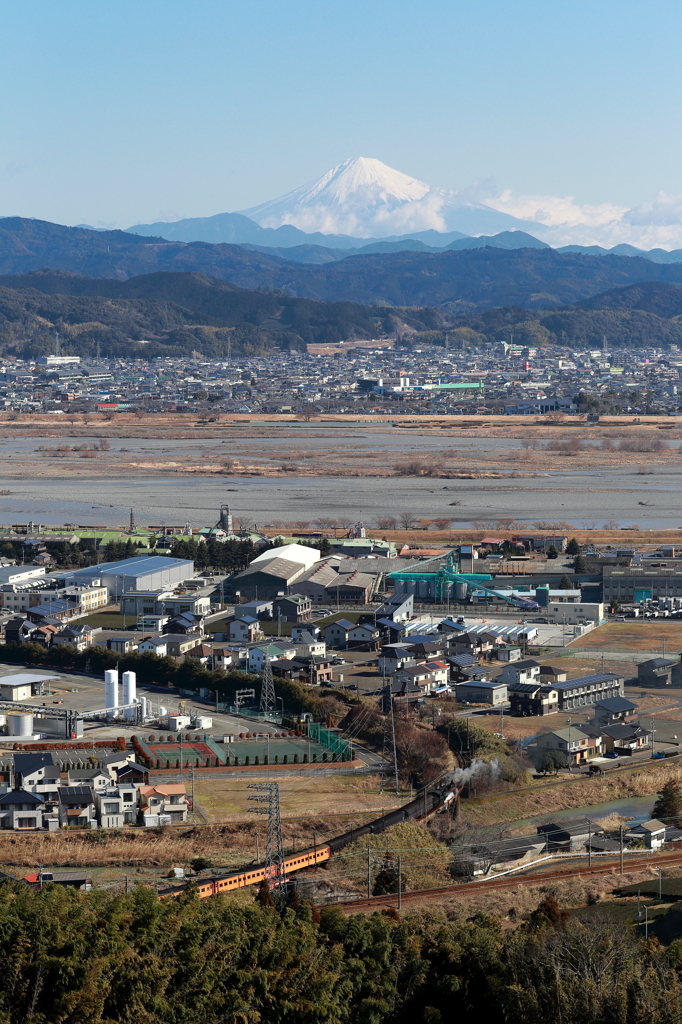 C5644と富士山