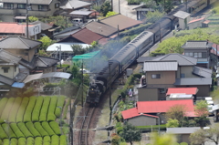 C5644が崎平駅を通過