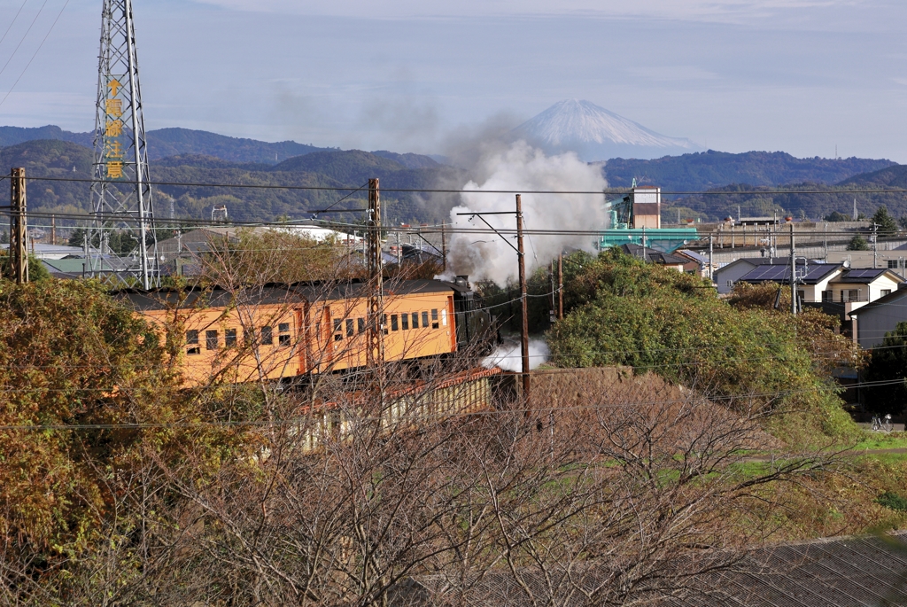 C10 8と富士山