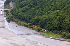 機関車トーマス号が中徳橋を通過