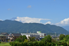 初秋の雲とお山