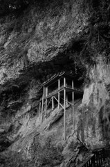 修行の場所（投入堂）