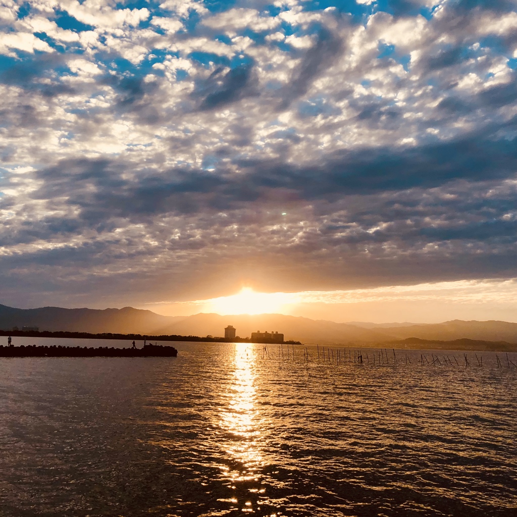 琵琶湖の夕日