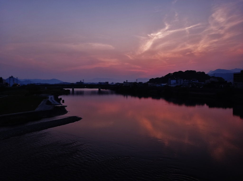 第九百六十作　　「この酒は　あんたと　酌み交わしたい　夕べ」　宮崎県延岡　