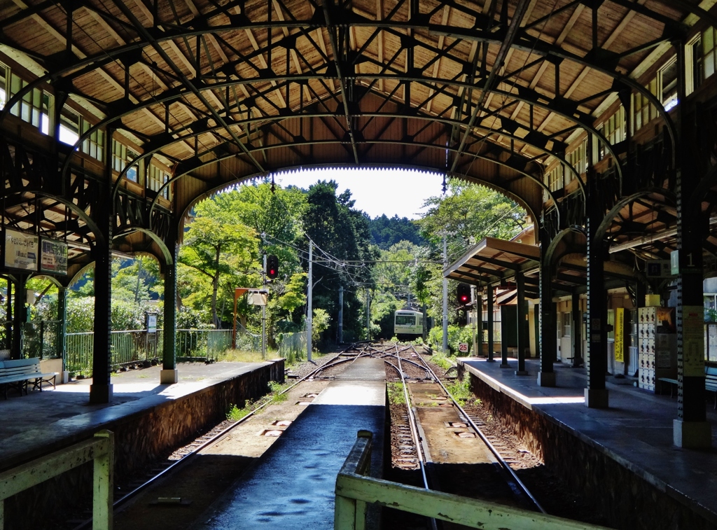 第二千二百七十七作　「うたた寝て　心地よさは　汽車の軋み」　京都府左京区