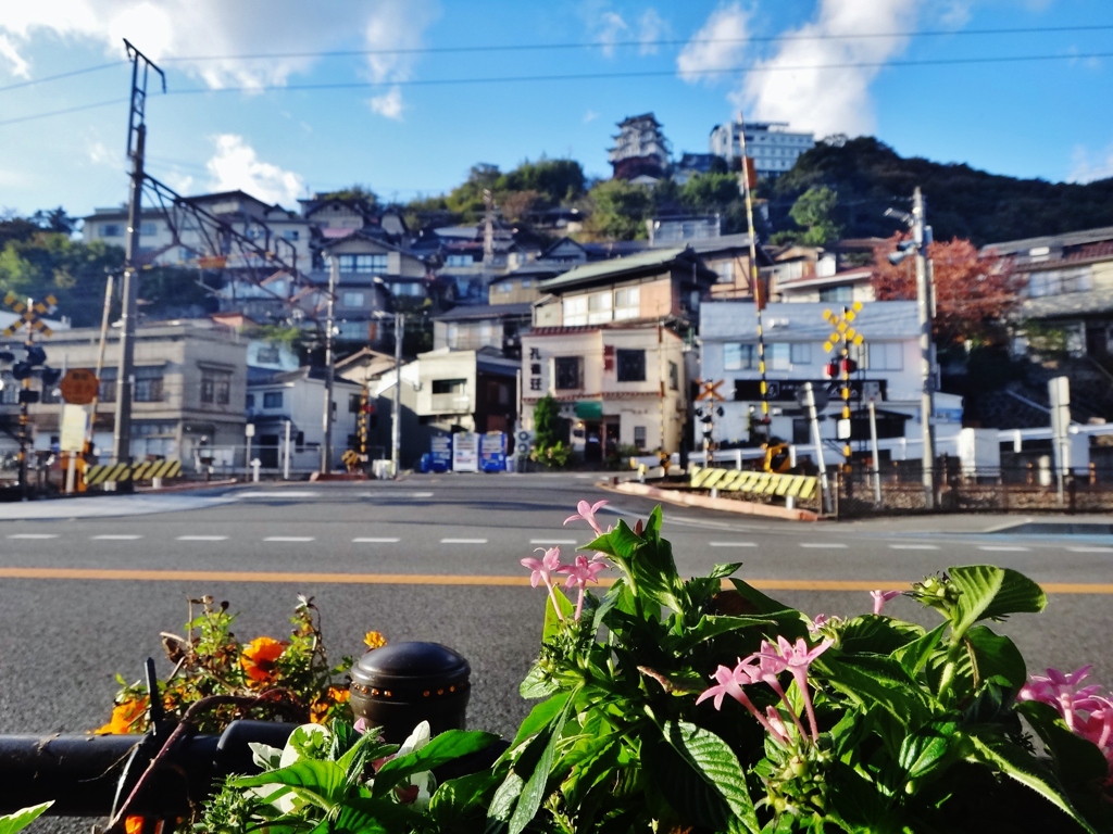 第三千八十二作　「振りかへつて　今も昔も　尾道の空」　広島県尾道