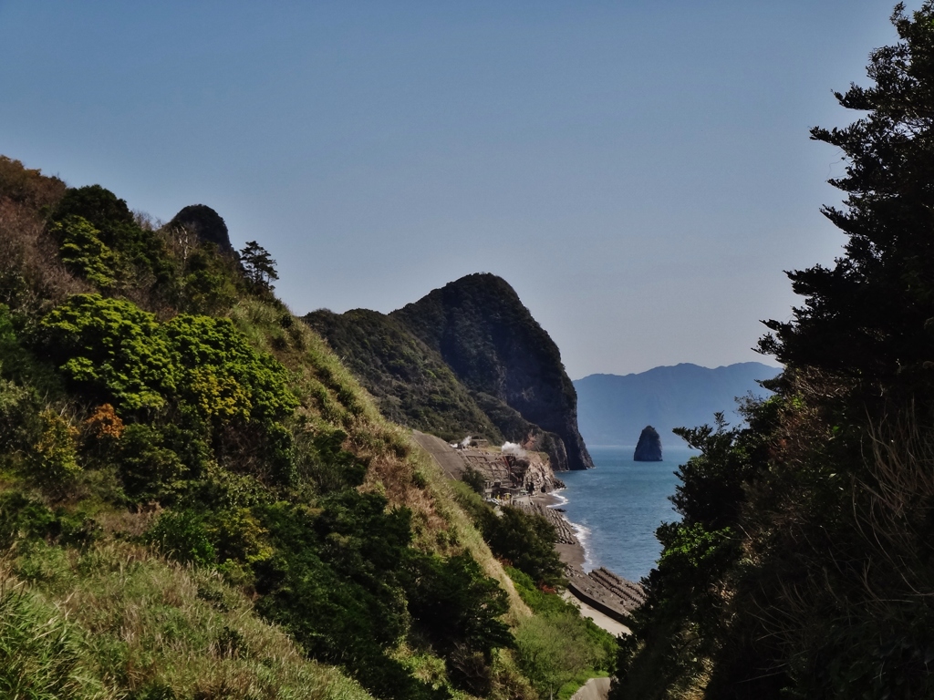 第千二作　　「岬よろしく　砂蒸しの煙まつすぐ」　鹿児島県山川　