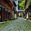 第三千五百八十五作　「しづかな路地となり　石畳」　島根県美保関