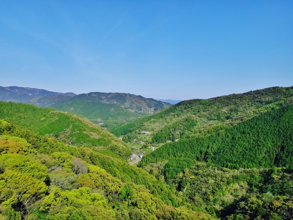第二千百三十作　「やつとひらけても　山また山」　高知県南国