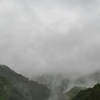 第三千四百三十五作　「時雨るるや　けぶる山の端　泥濘を踏み」　静岡県富士宮
