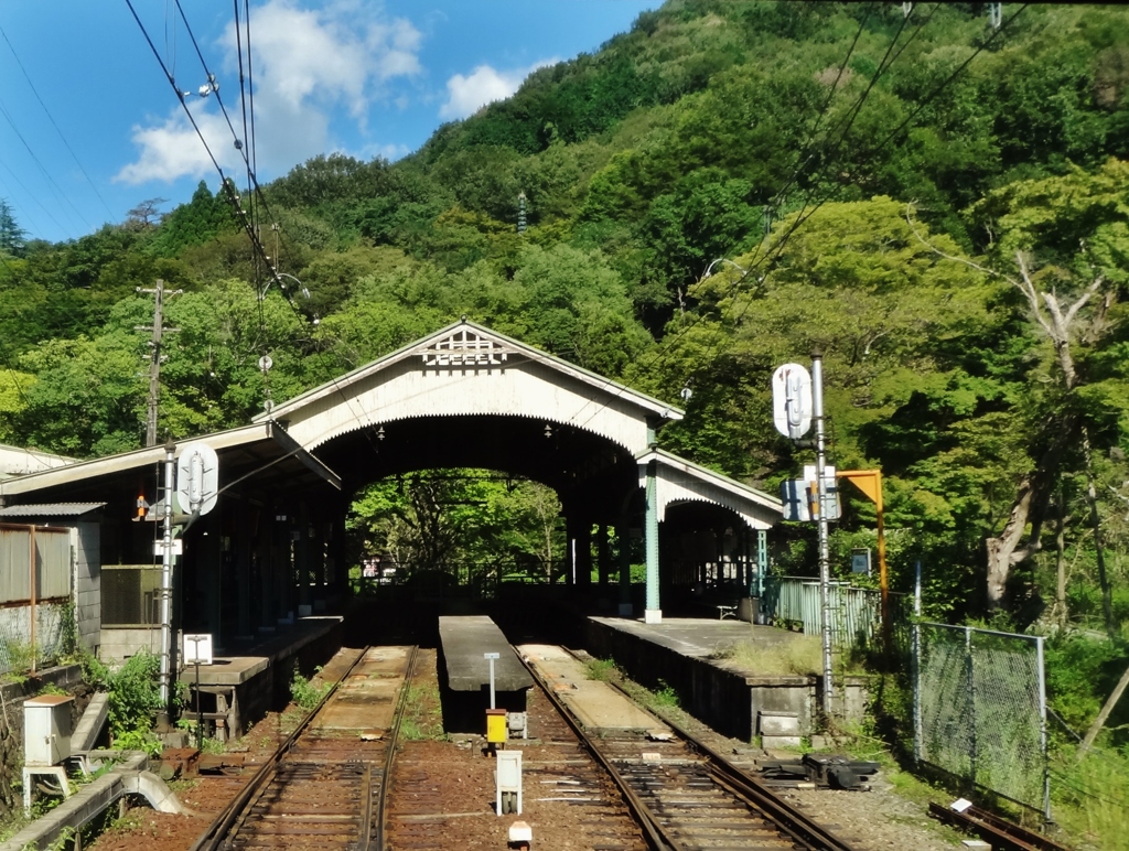 第八百十五作　　「しみじみと　ここが終着の駅」　京都府八瀬　