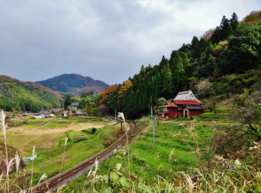 第二千七百七作　「風花流るる　汽車を待つでもない」　島根県三成