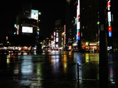第九百七十作　　「雨音に　耳傾ければ　春近し」　兵庫県神戸