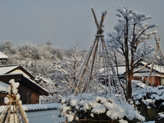 第六百三作　　「雪の化粧の　まことうつくしき　城山」　福井県大野　