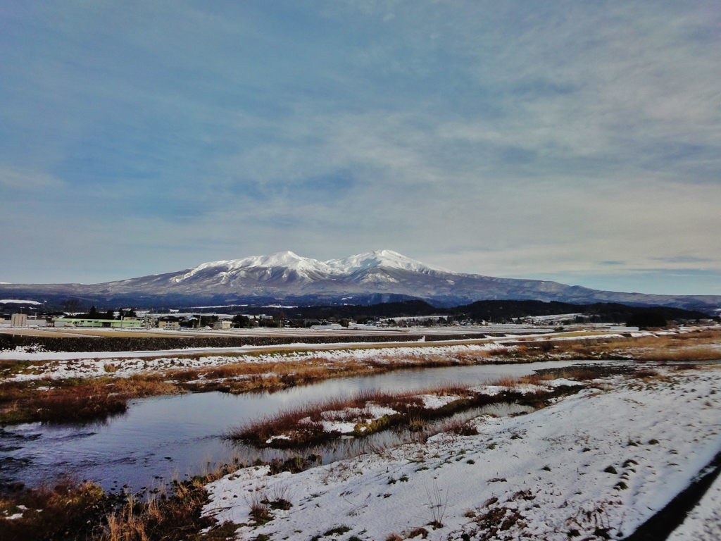 第千六百五十二作　　「やうやう晴れた　　朝のれいろう」　山形県余目