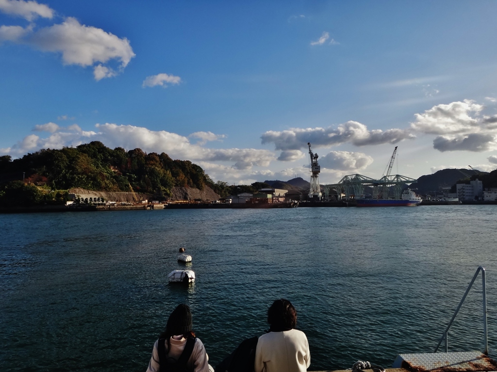 第千二百三十九作　　「秋風の　雲を数へて　みたりして」　広島県尾道　