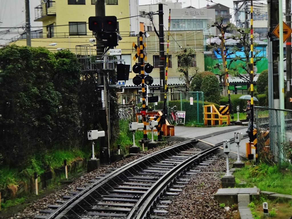 第二千四百四十七作　「雨降る汽車の　温もりに座はる」　兵庫県西宮