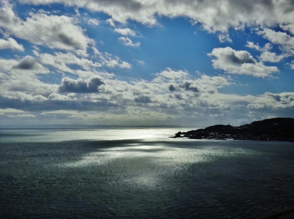 第四千二百作　「陽も影も　共にいただき　淡路へ渡り」　兵庫県淡路