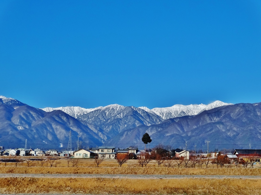 第三千百十作　「奥山の　雪に抱かる　伊那路かな」　長野県駒ヶ根