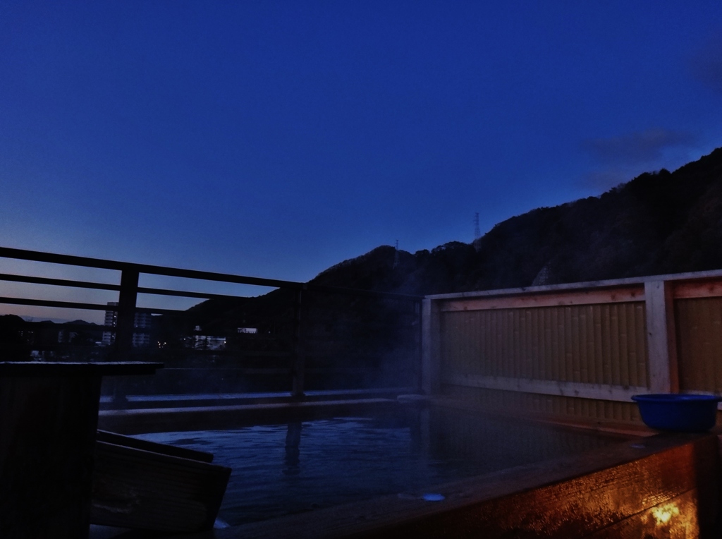 第二千三百三十九作　「ひとつ　またひとつ　消えゆく星の　朝湯かな」　栃木県日光