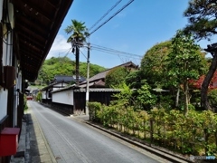 第千七百五十八作　　「酒買ふて　さすらへば　こみち」　岡山県真庭