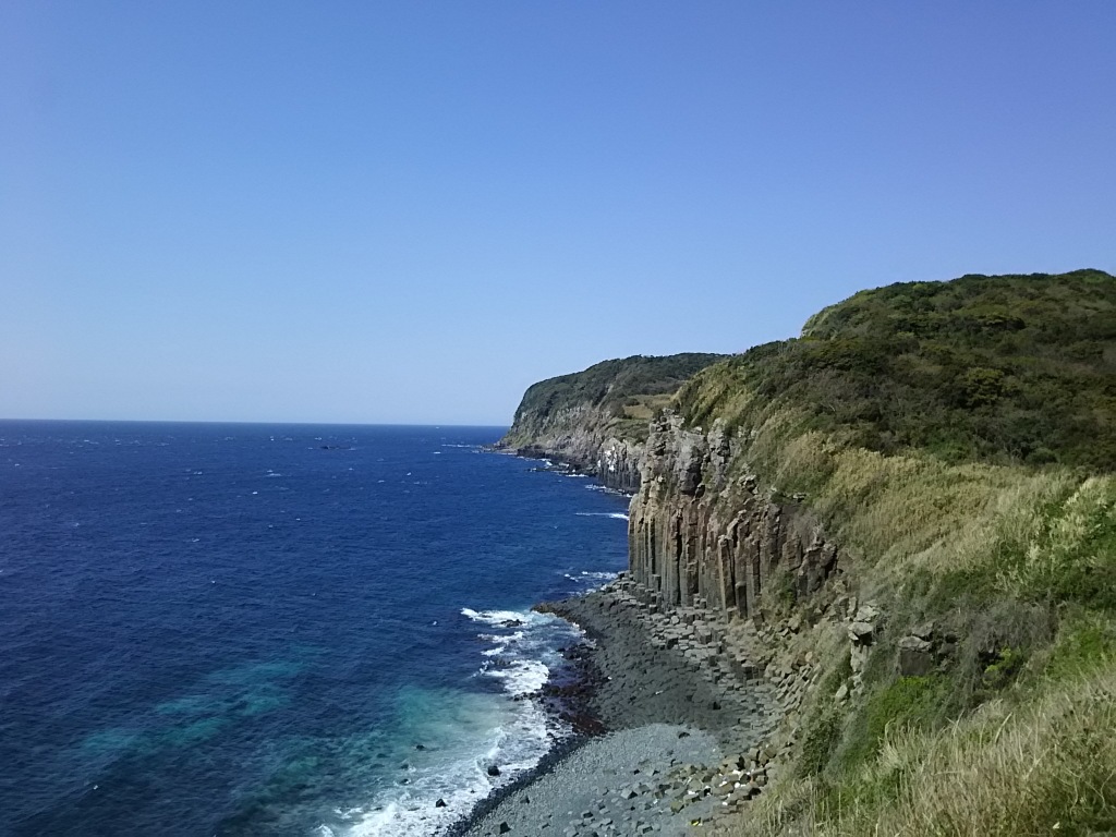 第千三百八十四作　　「生きることの　歩むことの　断崖にたつ」　長崎県塩俵