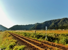 第四千百十一作　「漸く秋めく　風の鉄路で」　福井県大野