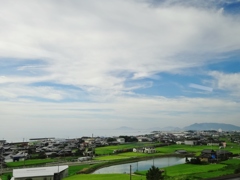 第千百五十作　　「風は吹かない　暑すぎる　空の白くなり」　香川県豊浜