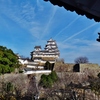 第三千八百三十一作　「ひこーき雲　三筋残して　白鷺の城」　兵庫県姫路