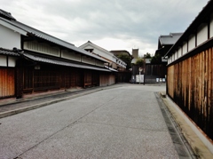 第九百八十六作　　「出逢ふて別れて　蔵から蔵へ」　京都府伏見