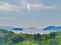第四千六十八作　「瀬戸の海　島ばら撒くや　夏の果て」　岡山県下津井