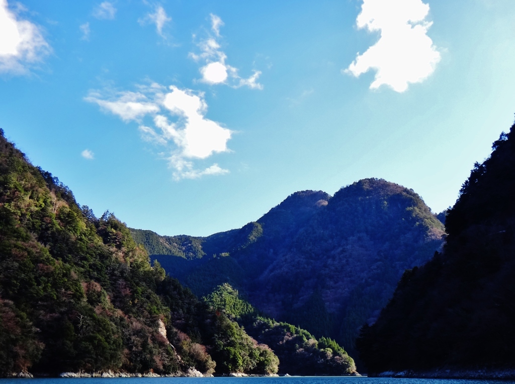 第三千九十作　「ひさびさやつてきて　山また山」　愛知県豊根