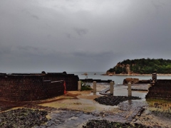 第四千二百六十一作　「春時雨　精錬場の　あとやさき」　岡山県犬島
