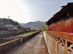 第千二十作　　「あるけるだけあるく　あの山へ」　大分県臼杵