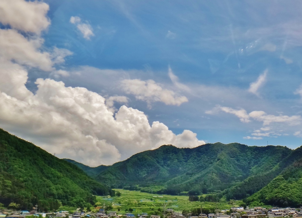 第三千六百三十二作　「雲もりあがる　夏の近さを知る」　長野県更埴
