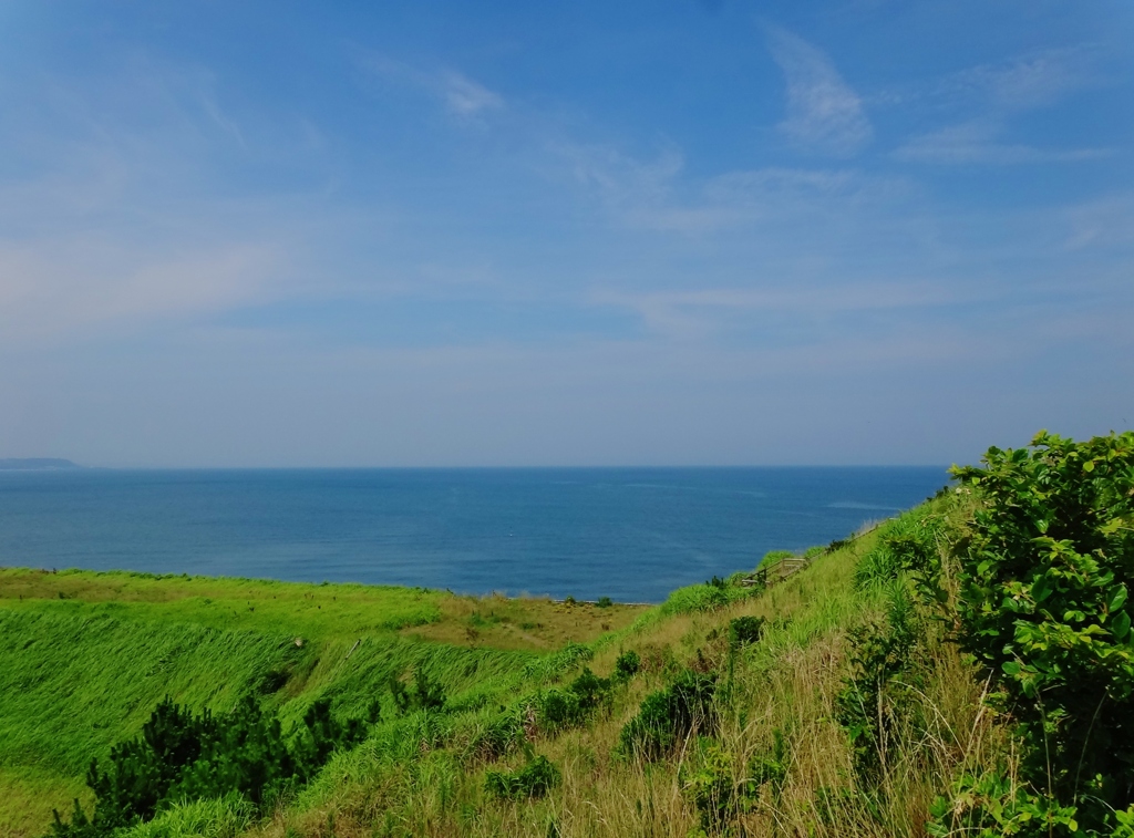 第二千五百六十三作　「晴れきつて　海の蒼さよ」　静岡県御前崎