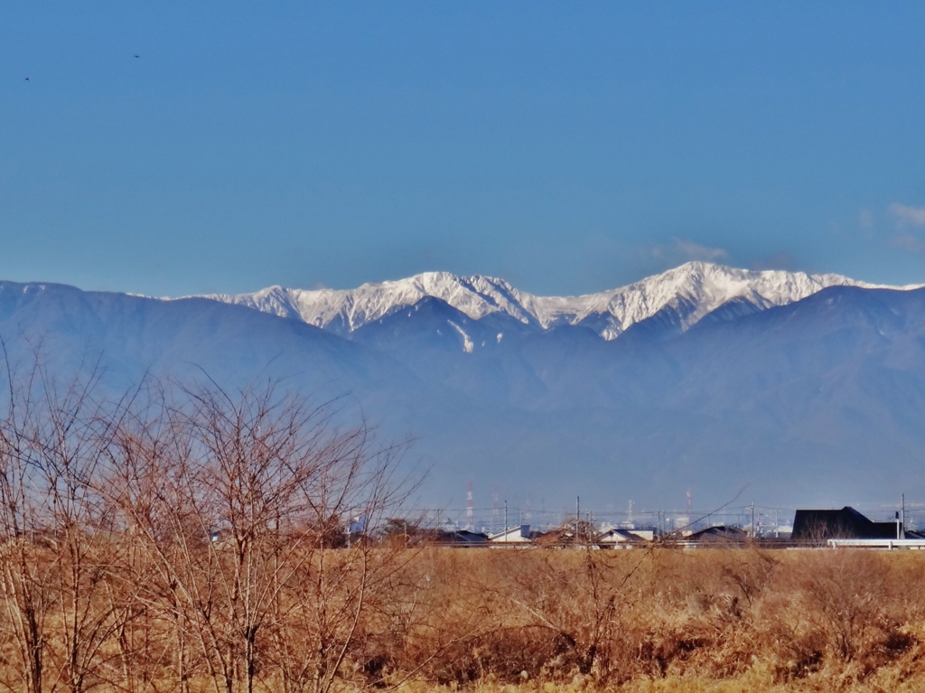 第四千二百八作　「からから晴れて　奥山の真白さ」　山梨県甲府　